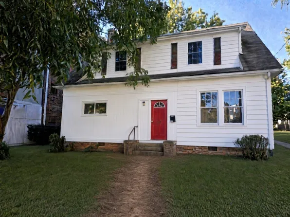 115 Chamberlain St, Raleigh, NC 27607