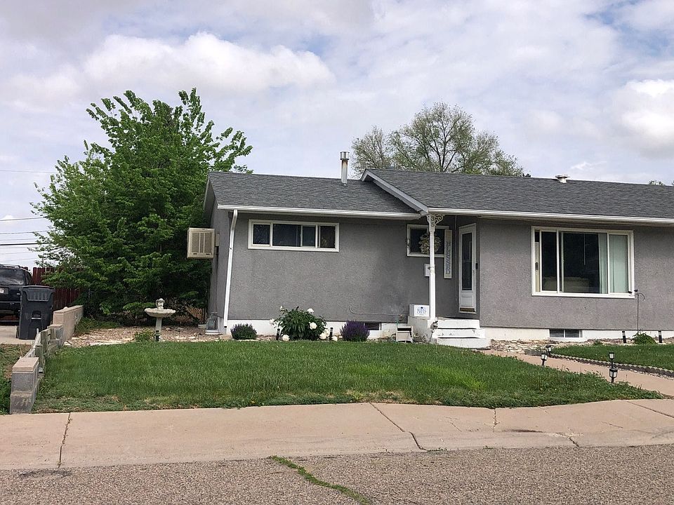 1st image of 35 Loch Lomond Ln