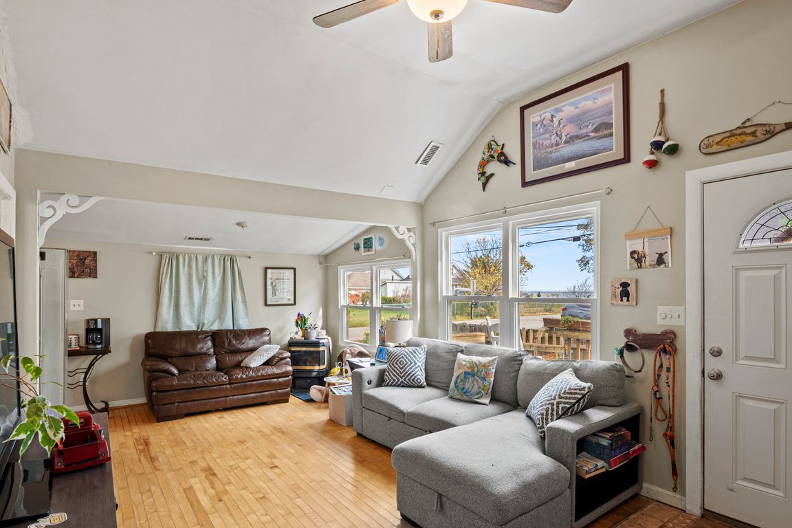 next background image