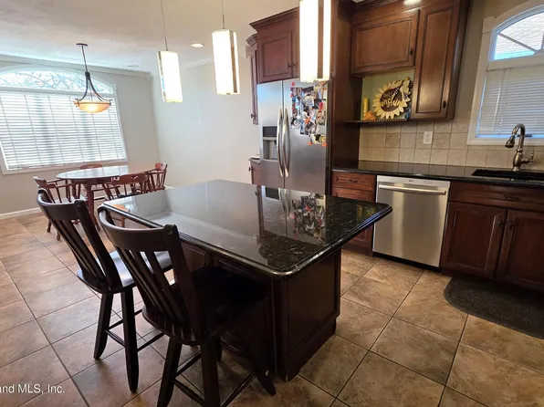 641 Katan Avenue image 8 of 21