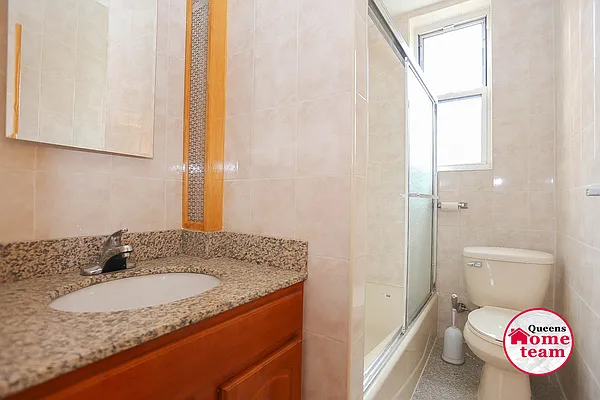 Sold by Keller Williams Realty Landmark II | media 25