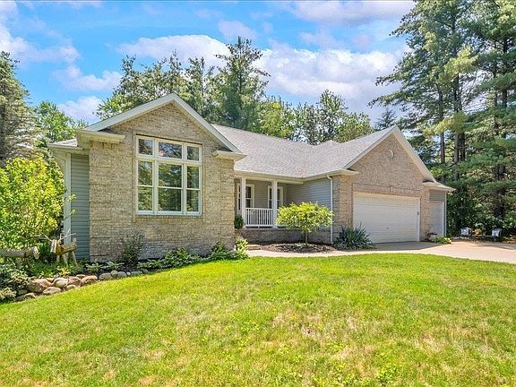 2nd image of 3079 Sandy Oaks Ln