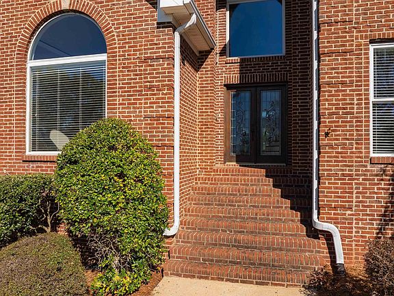 4th image of 244 Wimberly Dr