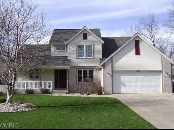 1686 Hampstead Dr, Muskegon, MI 49445