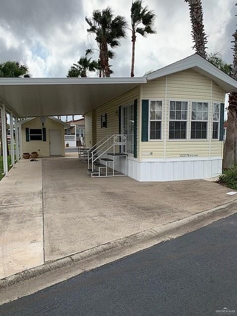 1st image of 2020 Pineda St E