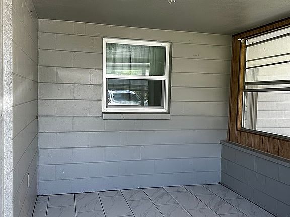 2nd image of 6 W Golden St