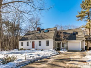 14 Sylvan Cir, Cape Neddick, ME 03902
