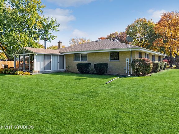 4th image of 532 Stevenson Dr