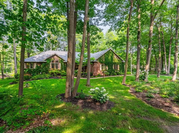 7068 Lone Oak Ln, Sobieski, WI 54171