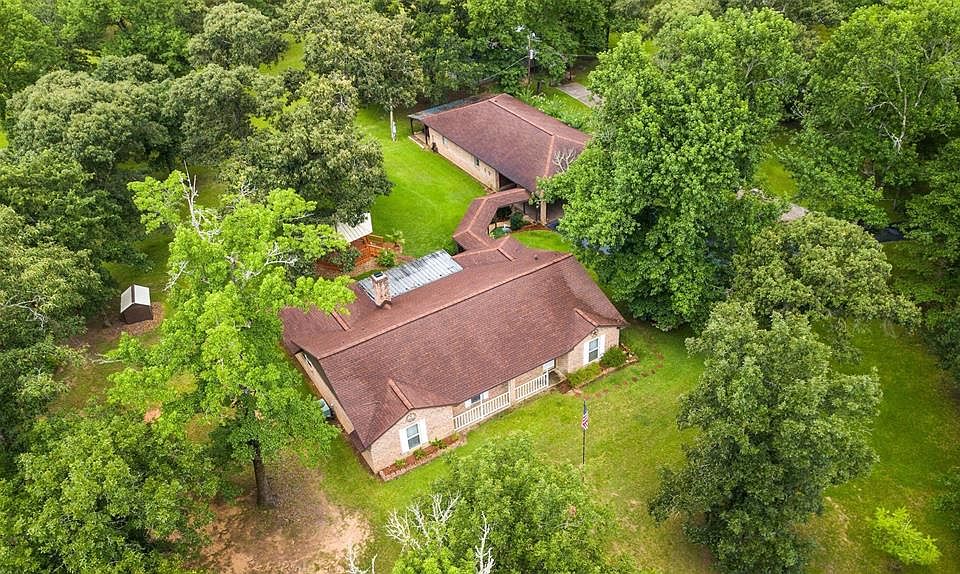 1st image of 22735 Magnolia Hills Dr