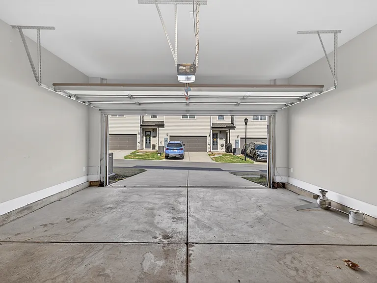 15020 Clear Sky Ln — Photo 37