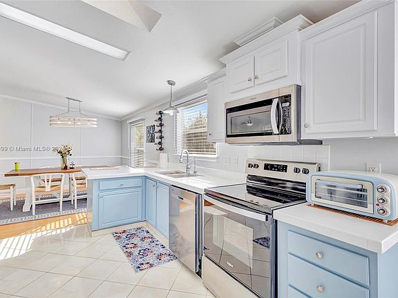 4th image of 6338 Cypress Ln