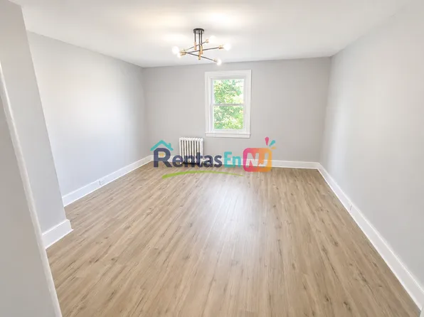 117 4th Ave, East Orange, NJ