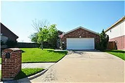 21506 Misty Isle Ct — Photo 1