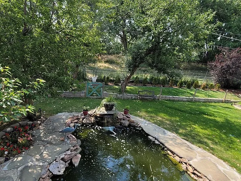 10921 Hermosa Ct — Photo 22