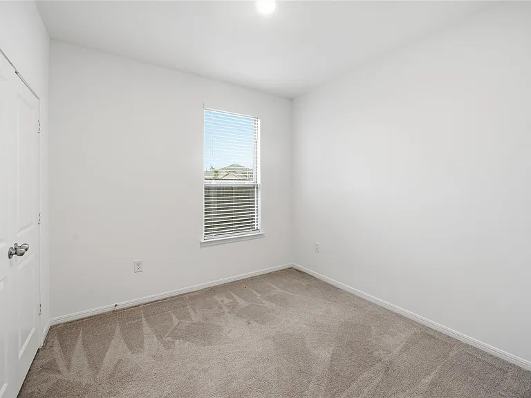16306 Fontana Ct — Photo 18