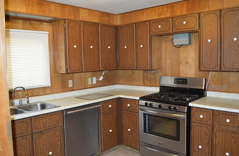 7107 S 1160 W — Photo 2