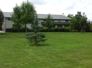 1496 County Road 625e, Sullivan, IL 61951