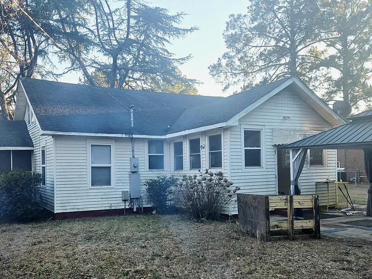 1524 Crapps Ave — Photo 3