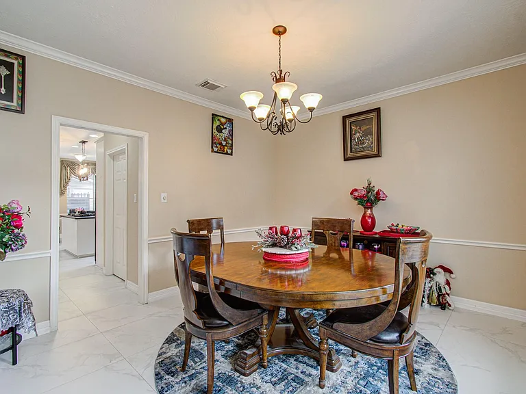 12427 Shadycrest Dr — Photo 18