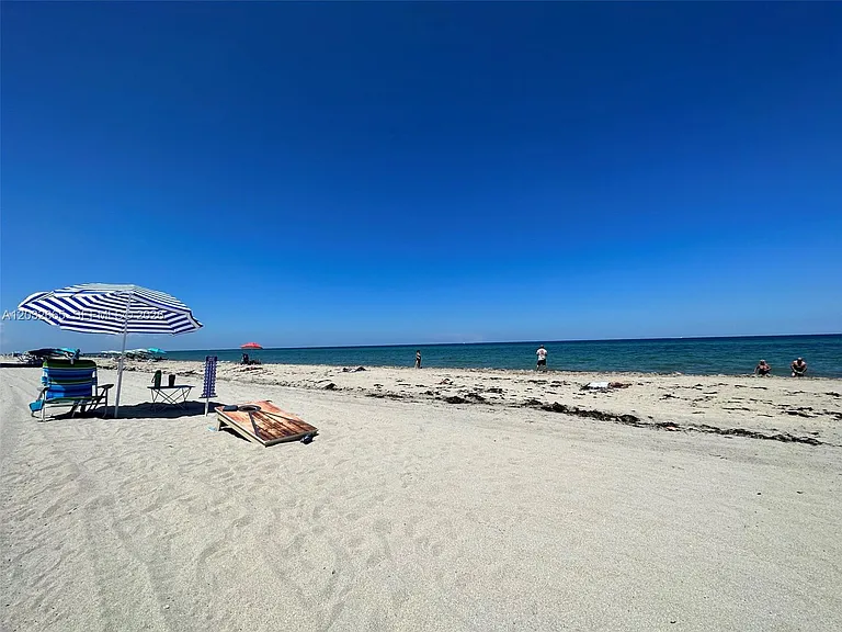 3001 S Ocean Dr #1429 — Photo 30