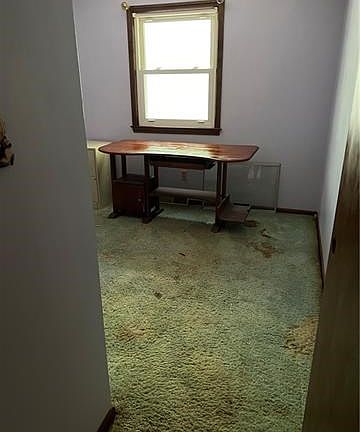 3rd image of 400 SE Sandstone Dr