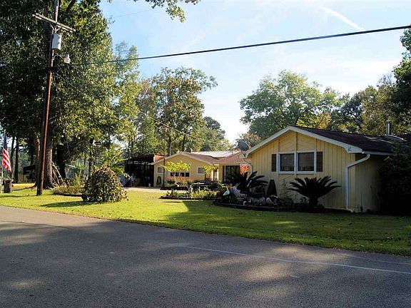 3rd image of 699 Hickory Hill Dr
