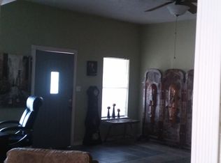 814 W 5th St, Bonham, TX 75418