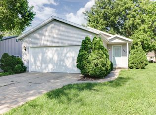 305 N Pennsylvania Ave, Minier, IL