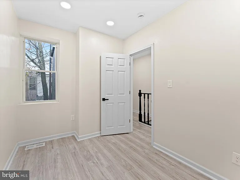 2211 Pierce St — Photo 20