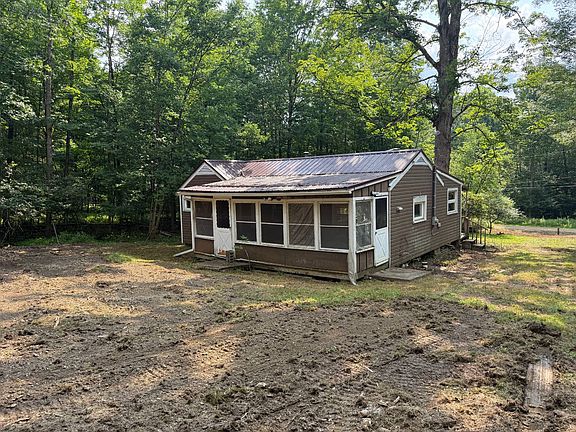 3rd image of 456 Preacher Hill Rd