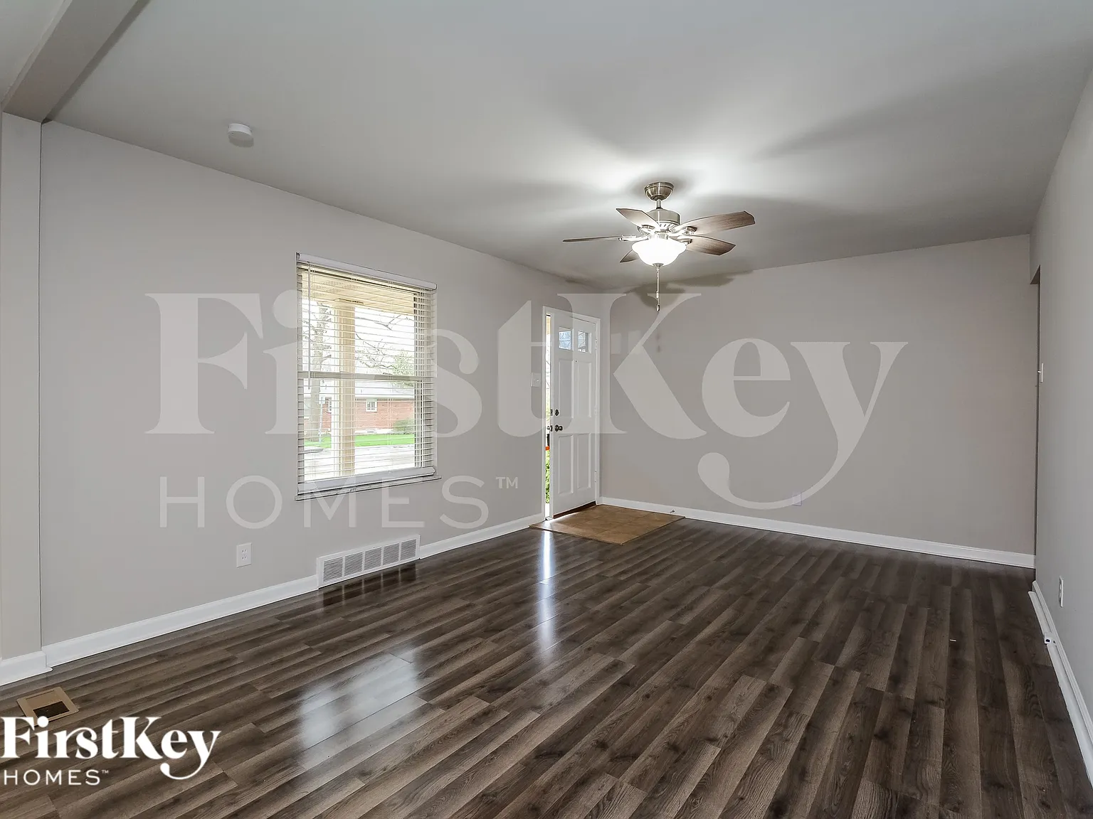 3 bed, 3.5 bath, 2653 sqft, $2,700 — Photo 3