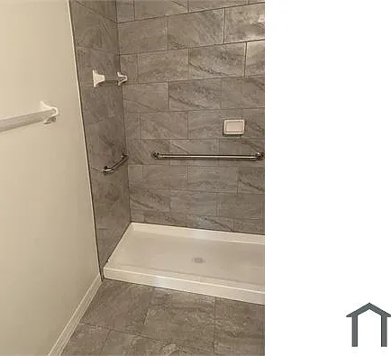 2615 9th Avenue Dr E — Photo 1