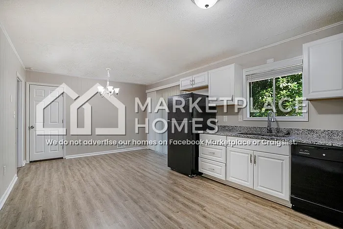 1051 Scott Rd — Photo 9