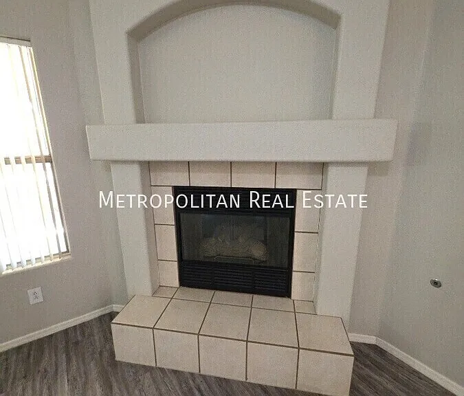 12917 W Wilshire Dr — Photo 9