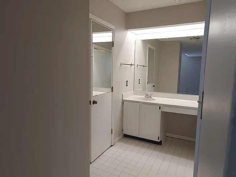 306F N Lindell Rd — Photo 13