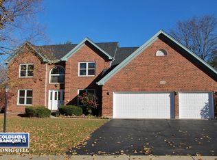 845 Wildrose Dr, Cary, IL 60013