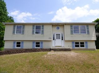 90 Riverview Way, Montague Twp., NJ 07827