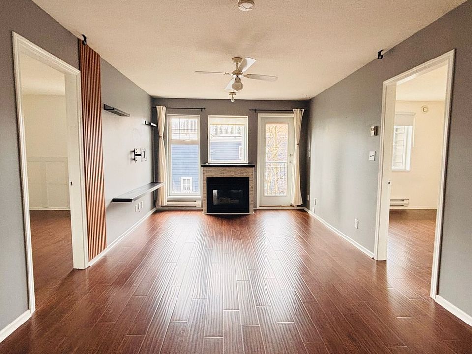 1st image of 3085 Primrose Ln #302