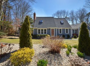 14 Little Acorn Ln, Forestdale, MA 02644