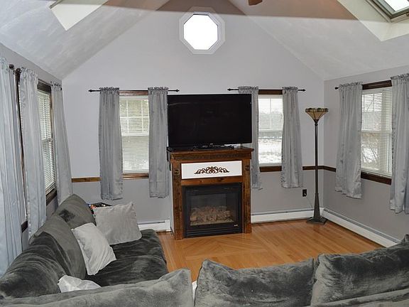 5th image of 43 Lincoln Ln