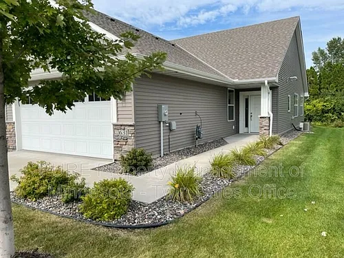 631 Liberty Way Photo 1