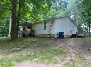 2292 N Decker Rd, Lake City, MI 49651