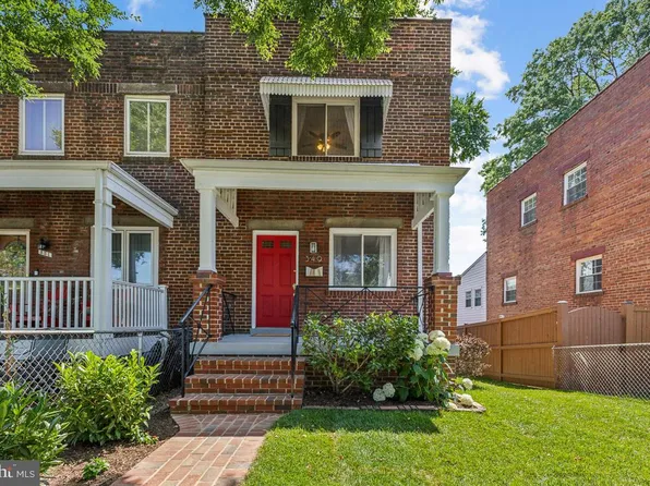 349 Wesmond Dr, Alexandria, VA 22305