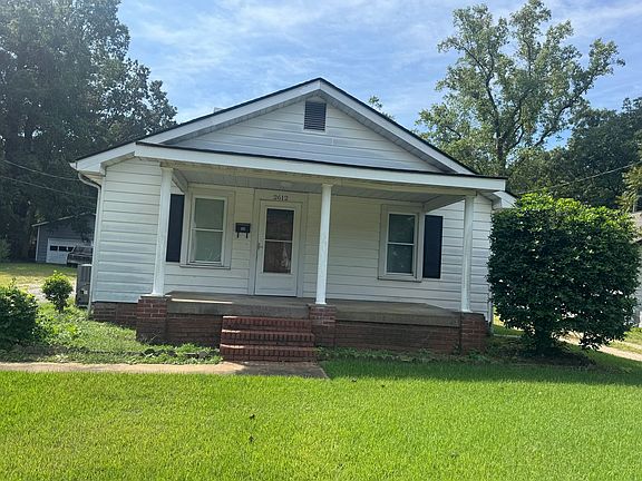 2nd image of 2612 Rochelle St