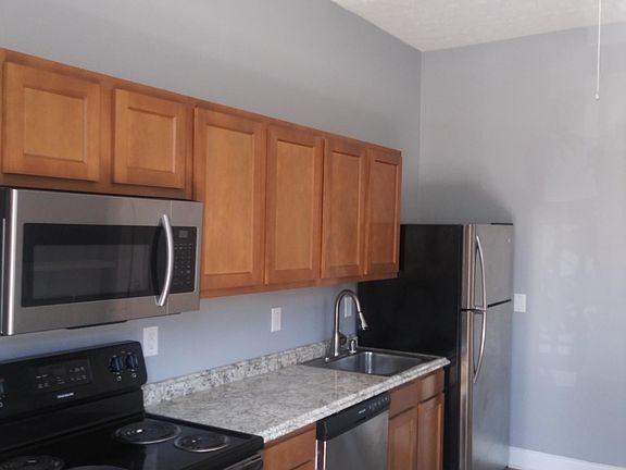 5th image of 608 W Breckinridge St #616