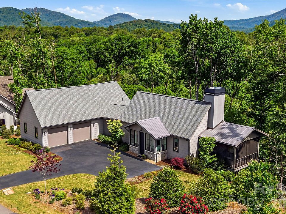 1st image of 162 Riverbend Forest Dr