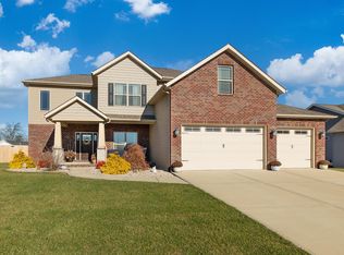 144 Oakshire Dr, Troy, IL 62294