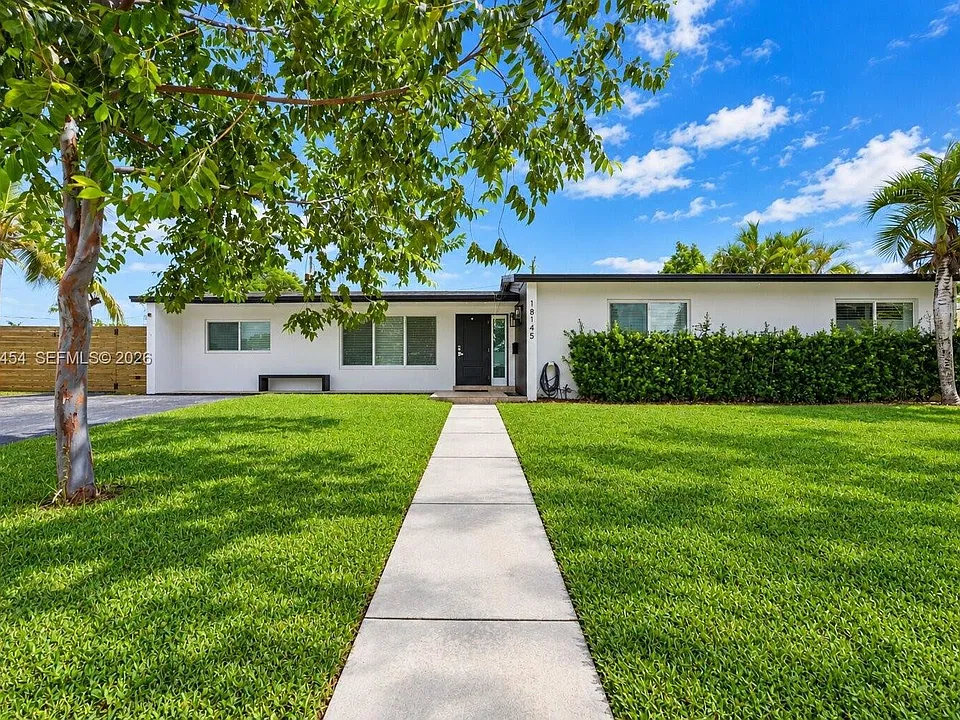 18135 SW 95th Ct
