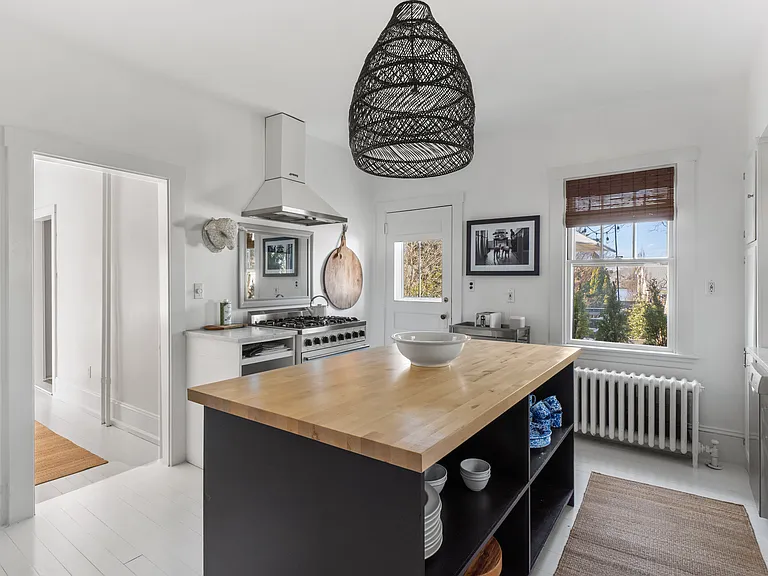193 Coggeshall Ave — Photo 14